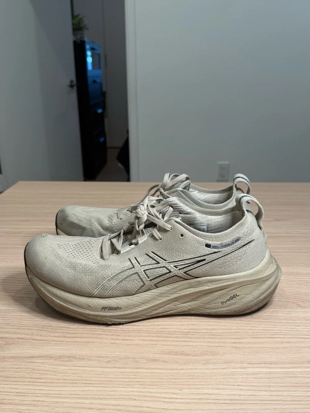 Asics Gel Nimbus 26 Beige Running Shoes